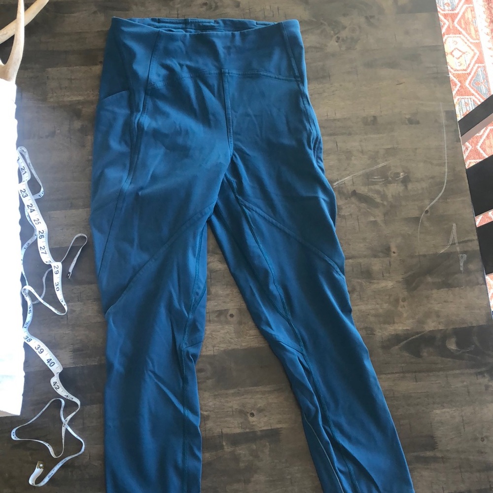 Lululemon cropped leggings